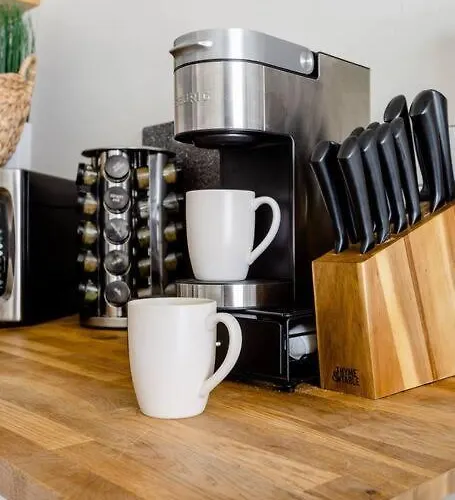 2br With Bbq & Parking Spring Fling *